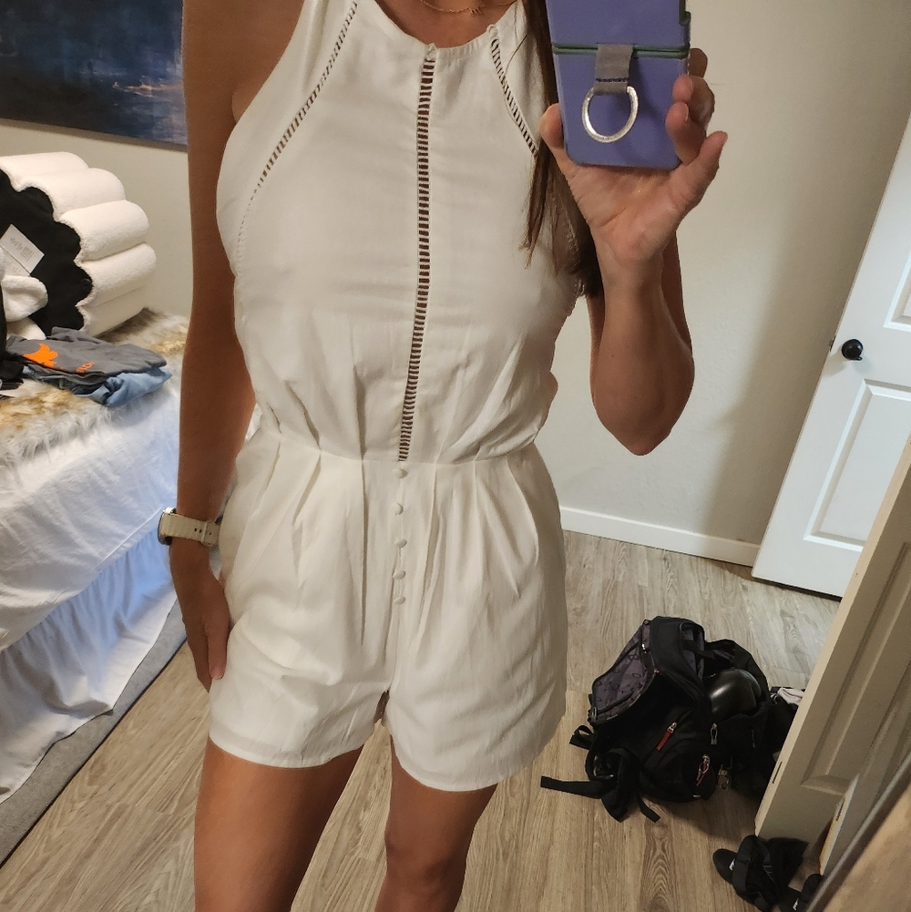 Mable White Romper - Picture 6 of 8